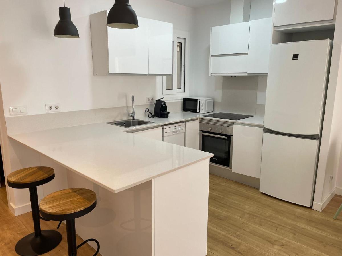 Gaudi Street Apartments Сиджес Экстерьер фото
