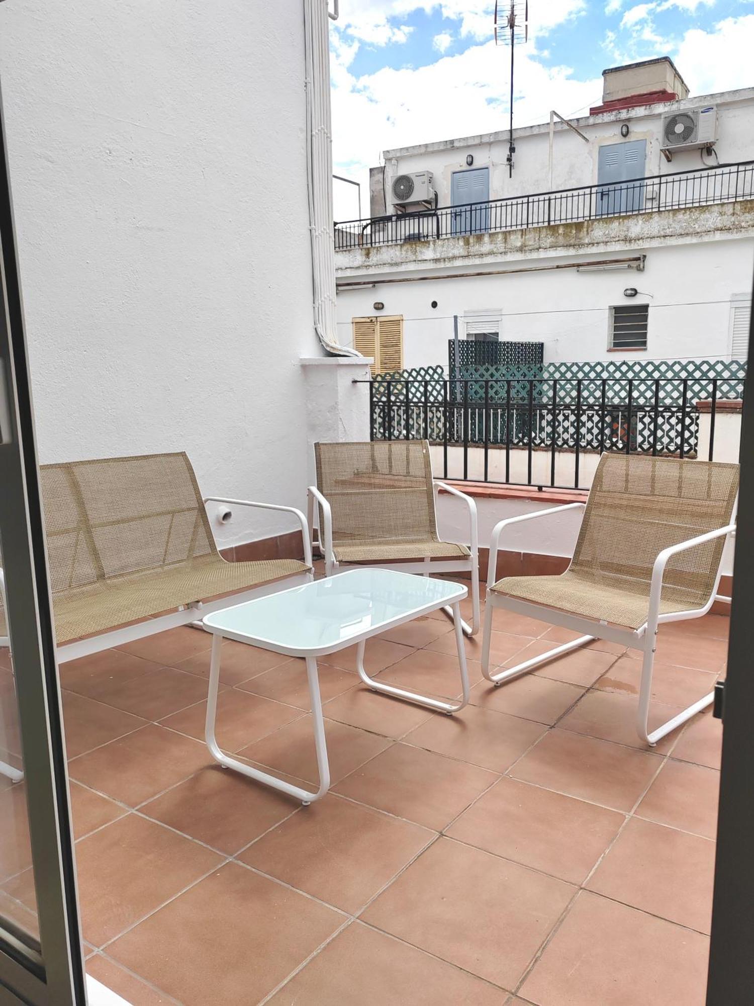 Gaudi Street Apartments Сиджес Экстерьер фото